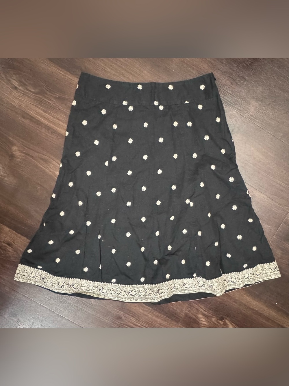 GAP Black A-Line Skirt with White Daisy Embroidery